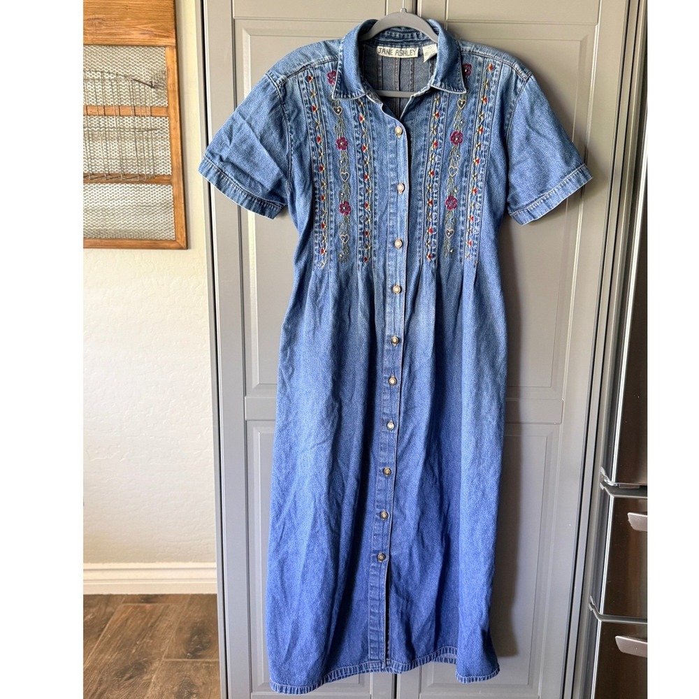 Jane Ashley Vintage Floral Embroidered Button Front Denim Midi Dress,Blue, L